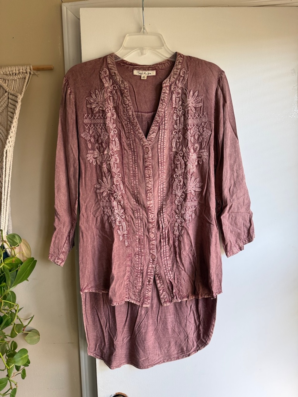 Solitaire Dusty Rose Embroidered Tunic Blouse